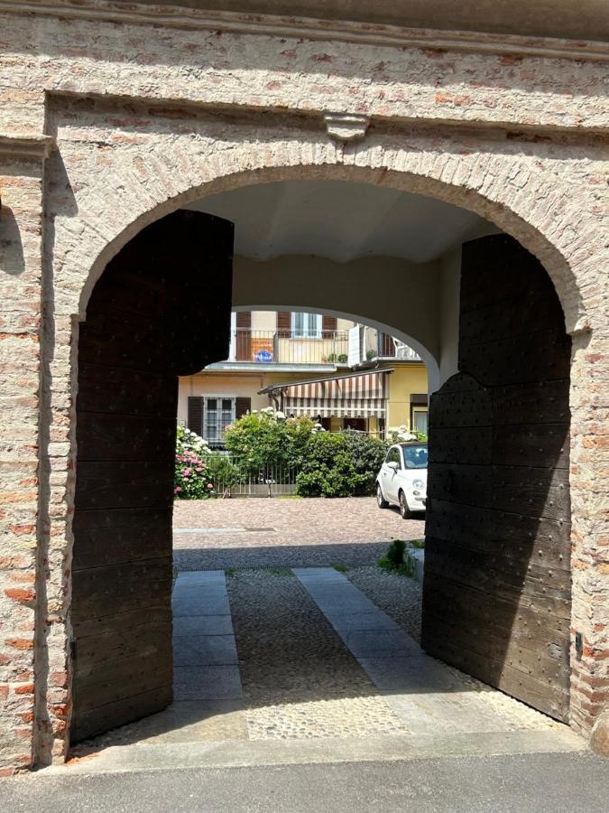 La finestra su Cherasco Exterior foto